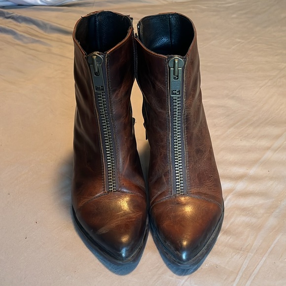 Freebird - Claire - Picture 4 of 9